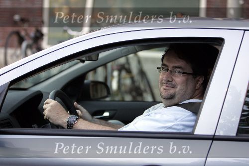 Amsterdam 2 augustus 2005
Marc v d Linden achter het stuur van auto na behalen rijbewijs