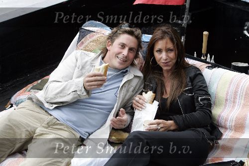 Amsterdam 8 augustus 2005
Reunie sterrenslag met boot in amsterdam.
Marielle Batsiaanse en Lodewijk Hoekstra, klusjesman eigen huis en tuin