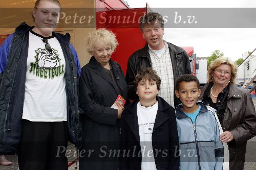 Amsterdam 9 augustus 2005
Premiere Circus Renz in Amsterdam.
Marjan Berk met familie