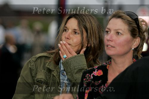 Aalsmeer 24 augustus 2005
Big Brother V bij endemol met Bridget Maasland en Ruud de Wild
Minouche Jorissen