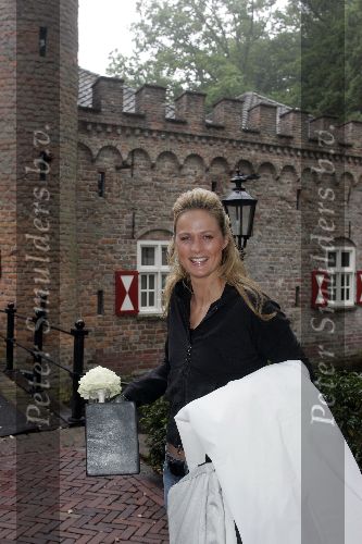 St. Oedenrode, 23 Augustus 2005
Minouche v d Hoogenband enkele uren voordat hij ging trouwen met Pieter v d Hoogenband