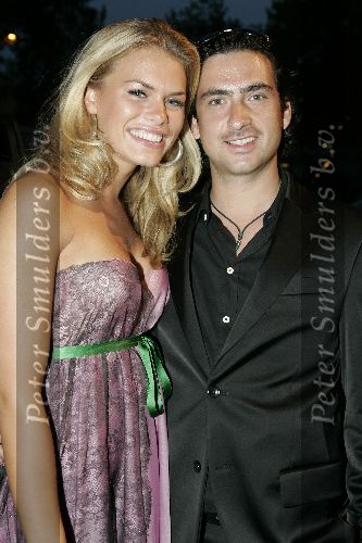 Amsterdam 31 augustus 2005
Presentatie Glamour en Lady card in Amstel hotel.
Nicolette v Dam met vriend