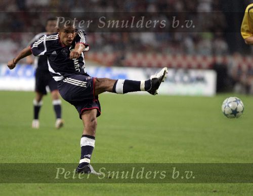 Amsterdam 27 juli 2005
Ajax-Arsenal 0-1 tijdens amsterdam tournament.
Nigel de Jong
Peter Smulders bv