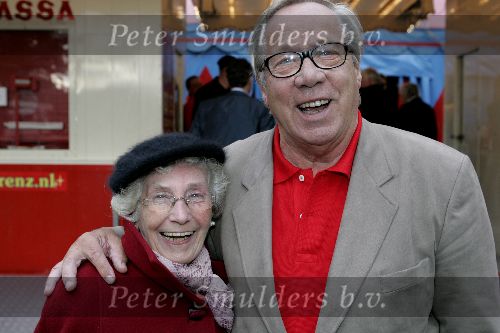 Amsterdam 9 augustus 2005
Premiere Circus Renz in Amsterdam.
Piet Romer met zijn vouw