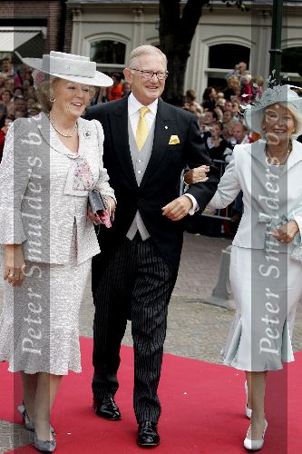 Noordwijk 27 augustus 2005
Trouwen Prins Pieter Christiaan en Anita v Eijk.
Pieter v Vollenhoven met Koningin Beatrix en moeder van Anita