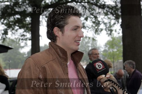 St. Oedenrode, 23 Augustus 2005
Pieter v d Hoogenband enkele uren voordat hij ging trouwen met
Minouche v d Hoogenband