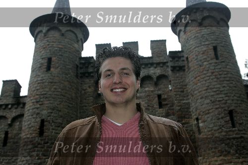 St. Oedenrode, 23 Augustus 2005
Pieter v d Hoogenband enkele uren voordat hij ging trouwen met
Minouche v d Hoogenband