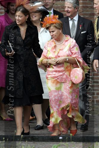 Noordwijk 27 augustus 2005
Trouwen Prins Pieter Christiaan en Anita v Eijk.
Prinses Cristina met dochter Prinses Juliana