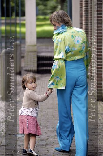 Apeldoorn 25 augustus 2005
Trouwen Prins Pieter Christiaan en Anita v Eijk.
Prinses Laurentien met Eloise