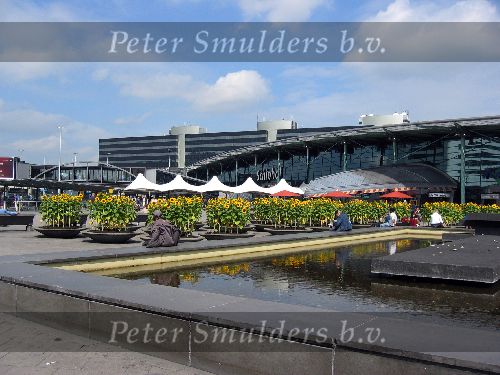 Amsterdam, 13 Augustus 2005
Hoofdingang Schiphol