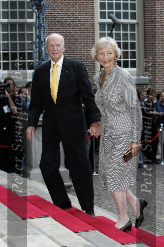 Apeldoorn 25 augustus 2005
Trouwen Prins Pieter Christiaan en Anita v Eijk.
Soldaat v Oranje met vrouw