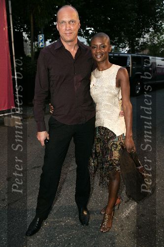 Amsterdam 31 augustus 2005
Presentatie Glamour en Lady card in Amstel hotel.
Sylvana Simons met man