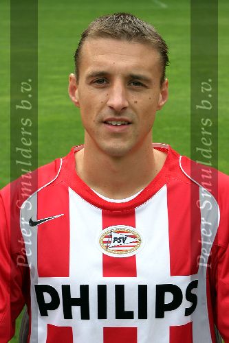 Eindhoven, 8 Augustus 2005 
Perspresentatie Selektie PSV Seizoen 2005/2006
Timmy Simons
