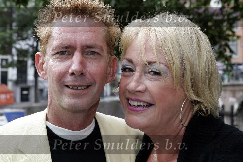 Amsterdam 8 augustus 2005
Reunie sterrenslag met boot in amsterdam.
  Viola Holt met haar man Peter Holt