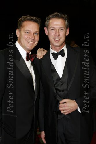 Hilversum 18 november 2006
Modeshow Addy v d Krommenacker in studio 21. Albert Verlinde met vriend Onno Hoes