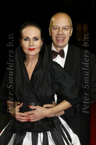 Hilversum 18 november 2006
Modeshow Addy v d Krommenacker in studio 21. Ans Markus met vriend Wybe