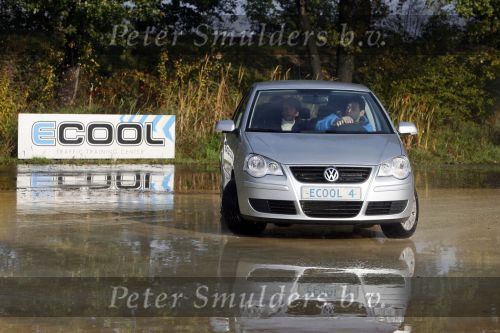 Weert 11 november 2006
Test voor stuff van de audi a6 all road bij ecool anti slipschool.