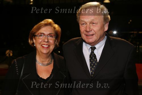 Hilversum 1 december 2006
Opening gebouw beeld en geluid door koningin Beatrix.Burgemeester Hilversum  Ernst bakker met zijn vrouw