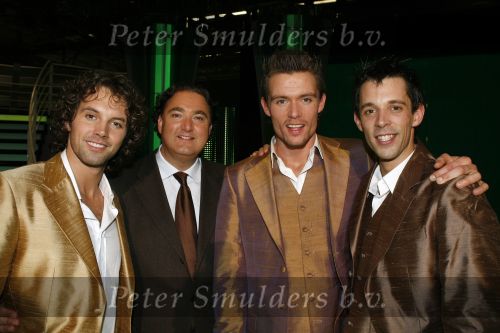 Hilversum 24 november 2006
Opnames wie wordt Tarzan? Ron Link  John Vooijs en Dennis ter Vergert en Erwin v Lambaart