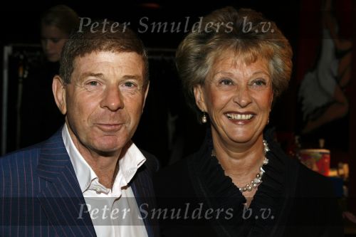 Amsterdam 9 november 2006
Premiere Palazzo bij de westergasfabriek.
Frits Barend met zijn vrouw