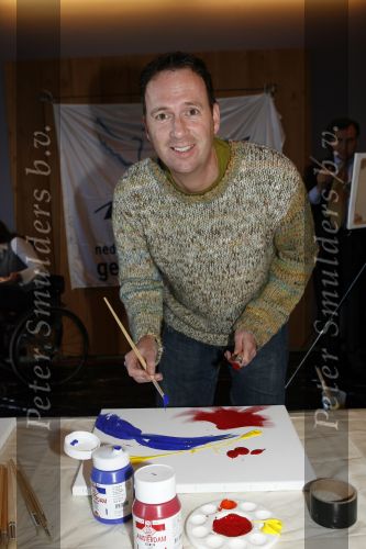 Amsterdam 9 november 2006
BN ers schilderen voor het HSGK in het hilton  hotel.Jochem v Gelder
