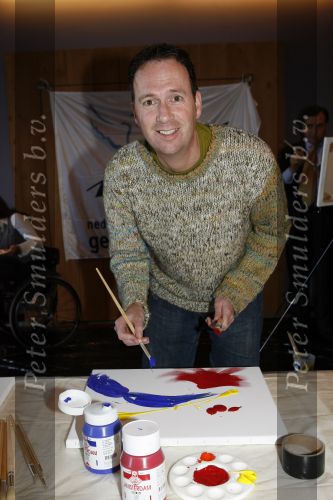 Amsterdam 9 november 2006
BN ers schilderen voor het HSGK in het hilton  hotel.Jochem v Gelder