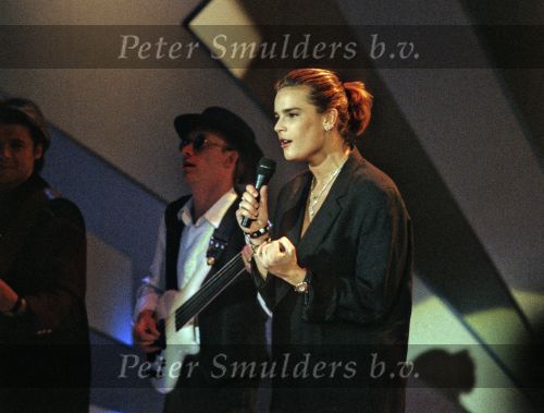 12 April 1990 Optreden Prinses Stephanie van Monaco voor Nederlandse TV