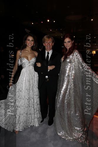 Amsterdam 10 december 2009
VIP avond van de miljonair fair in de RAI. Addy v d Krommenacker met modellen
Peter Smulders bv