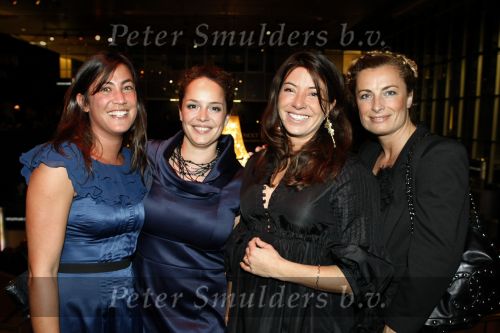 Amsterdam 10 december 2009
VIP avond van de miljonair fair in de RAI. Amanda Krabbe met vriendinnen
Peter Smulders bv