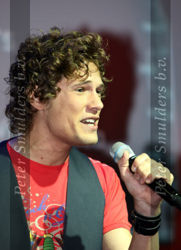 Amsterdam, 17 November 2009
Presentatie Escape van Finalisten Popstras 2009
Bart Popstars 2009 
Peter Smulders BV