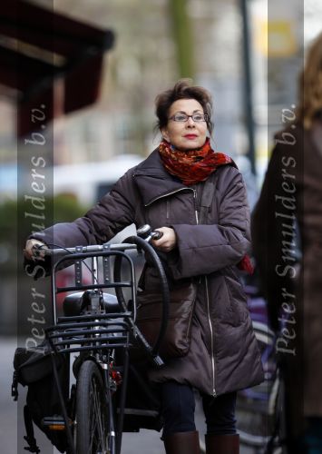 Amsterdam 7 december 2009
Carolien v d Berg op de cornelis schuytstraat.
Peter Smulders bv