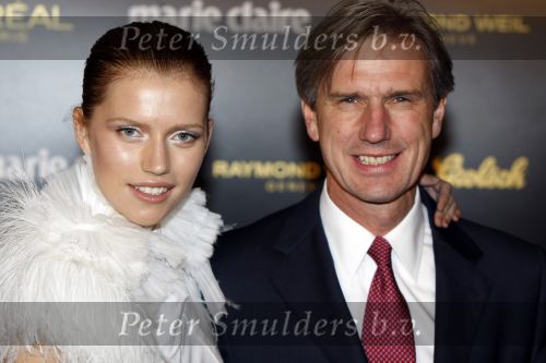 Amsterdam 19 november 2009
Prix de la mode in het rijksmuseum. Cato van Ee met vader en moeder
Peter Smulders bv
