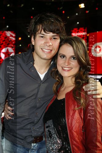 Hilversum 4 december 2009
Opnames live show popstars in studio 22. Charlotte ten Brink met vriend Robert
Peter Smulders bv
