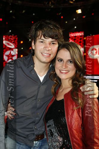 Hilversum 4 december 2009
Opnames live show popstars in studio 22. Charlotte ten Brink met vriend Robert
Peter Smulders bv