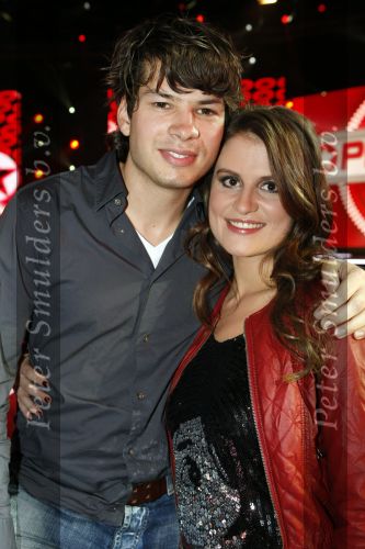 Hilversum 4 december 2009
Opnames live show popstars in studio 22. Charlotte ten Brink met vriend Robert
Peter Smulders bv