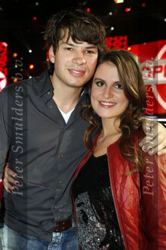 Hilversum 4 december 2009
Opnames live show popstars in studio 22. Charlotte ten Brink met vriend Robert
Peter Smulders bv