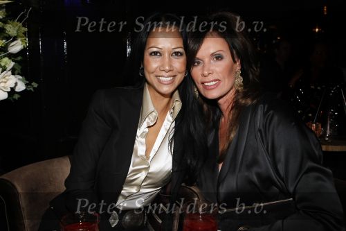 Amsterdam 25 november 2009
Opening grand cafe Players in amsterdam. Cindy v Pelt met een kennis
Peter Smulders bv