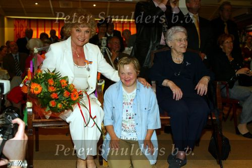 Soestduinen 26 april 2003
Conny Vink krijgt koninklijke onderscheiding