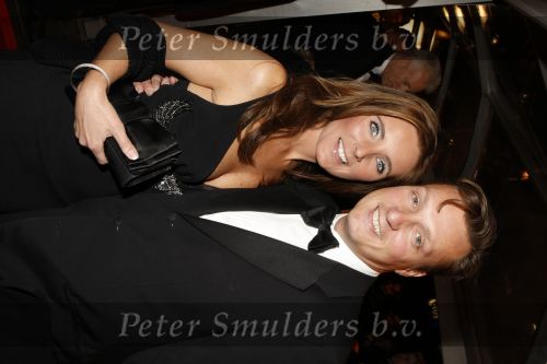 Amsterdam 16 november 2009
Premiere komt een vrouw bij de dochter in Tuschinski. david Bijlsma met vrouw Gitta
Peter Smulders bv