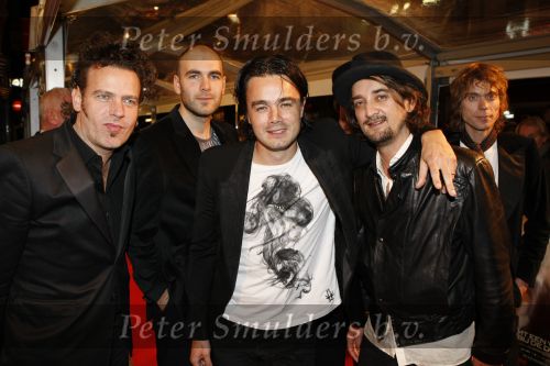 Amsterdam 16 november 2009
Premiere komt een vrouw bij de dochter in Tuschinski. Dinand Woesthoff Dennis v Leeuwen en Edwin Jansen
Peter Smulders bv