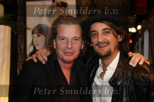 Amsterdam 16 november 2009
Premiere komt een vrouw bij de dochter in Tuschinski. Dinand Woesthoff Dennis v Leeuwen en Edwin Jansen
Peter Smulders bv