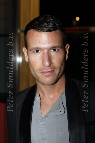 Amsterdam 21 november 2009
Gala van JFK waar de nederlander van het jaar gekozen wordt in de passenger terminal. DJ Don Diablo
Peter Smulders bv