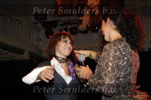 Amsterdam 11 november 2009
Presentatie cd Ellen ten Damme in Paradiso. Ellen met Femke Halsema
Peter Smulders bv