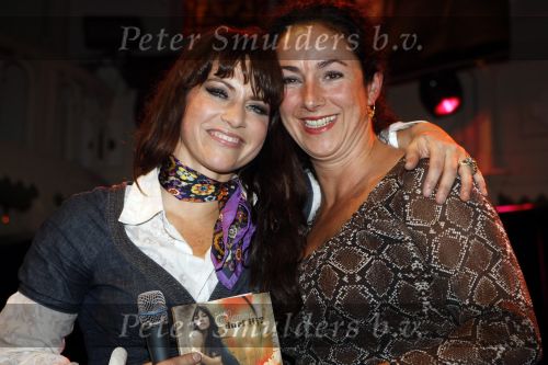 Amsterdam 11 november 2009
Presentatie cd Ellen ten Damme in Paradiso. Ellen met Femke Halsema
Peter Smulders bv