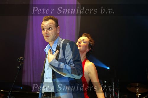 Sliedrecht 29 november 2009
Femke Wolthuis en Eric Bergsma  als cabaretduo Typisch!!
Peter Smulders bv