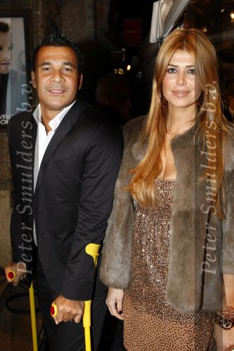 Amsterdam 16 november 2009
Premiere komt een vrouw bij de dochter in Tuschinski. Ruud  en Estelle Gullit
Peter Smulders bv