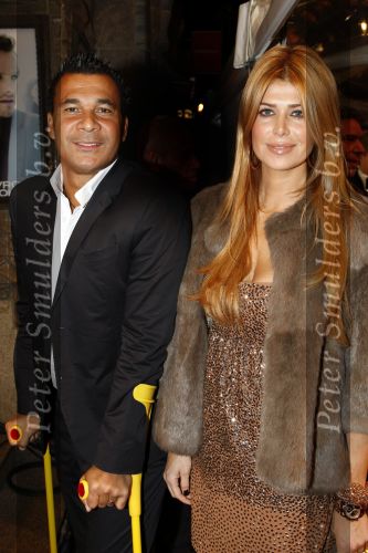 Amsterdam 16 november 2009
Premiere komt een vrouw bij de dochter in Tuschinski. Ruud  en Estelle Gullit
Peter Smulders bv