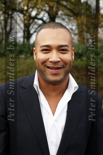Kaatsheuvel 29 november 2009
Presentatie CD Sound of music in het efteling theater. Everon Jackson Hooi
Peter Smulders bv