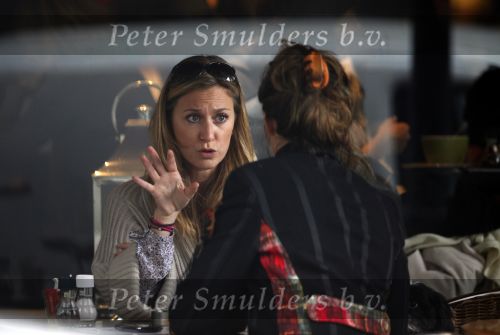 Amsterdam 6 november 2009
Fabienne de Vries op terras.
Peter Smulders bv