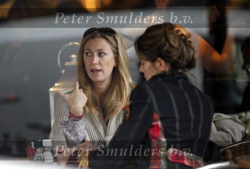 Amsterdam 6 november 2009
Fabienne de Vries op terras.
Peter Smulders bv